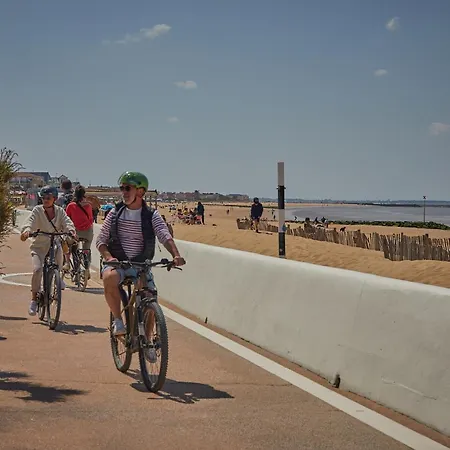 2 Plages Et Océan - Maeva Camping 4*